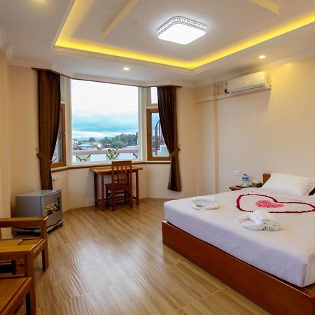 Five One Star Hotel Nyaungshwe Township Exterior photo