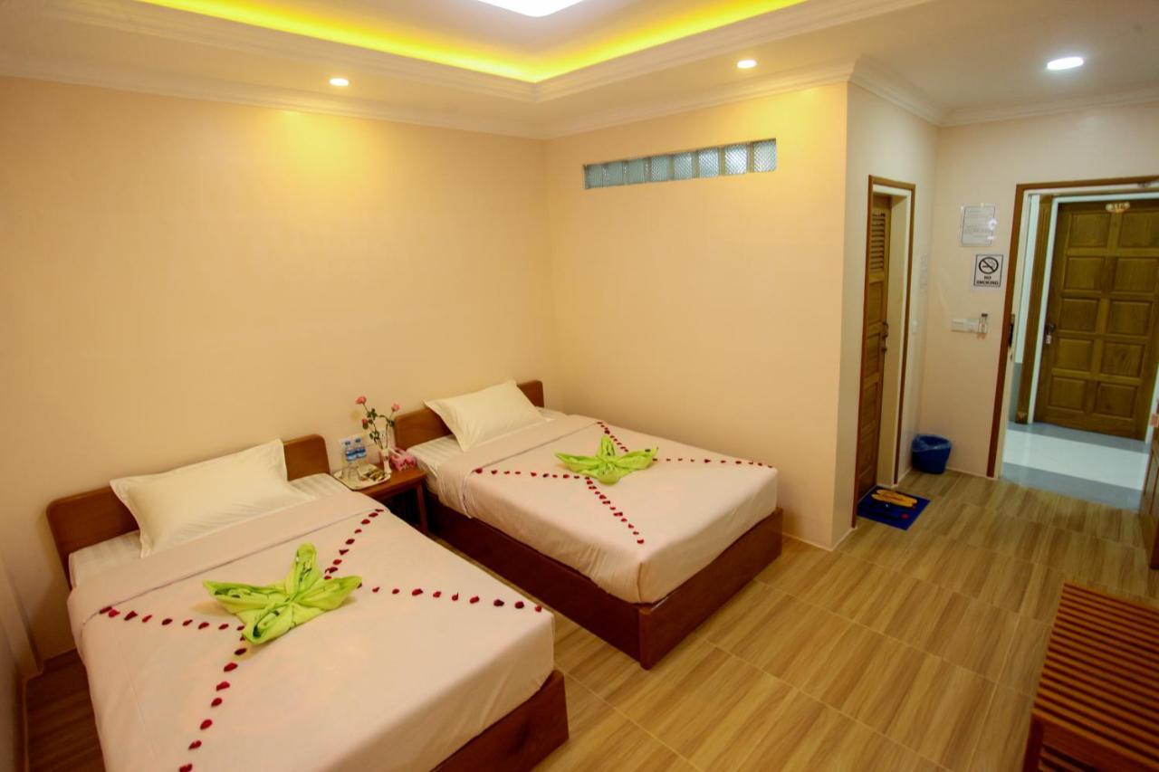 Five One Star Hotel Nyaungshwe Township Exterior photo
