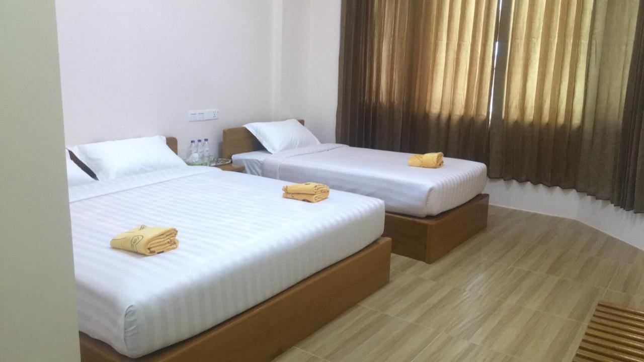 Five One Star Hotel Nyaungshwe Township Exterior photo