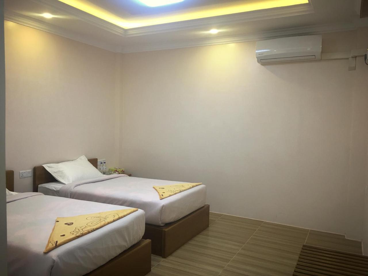 Five One Star Hotel Nyaungshwe Township Exterior photo