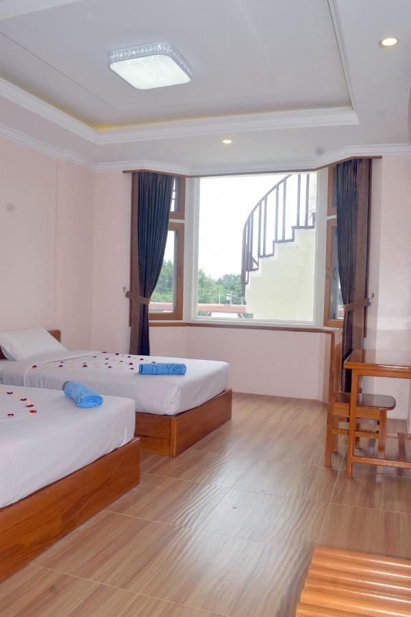 Five One Star Hotel Nyaungshwe Township Exterior photo